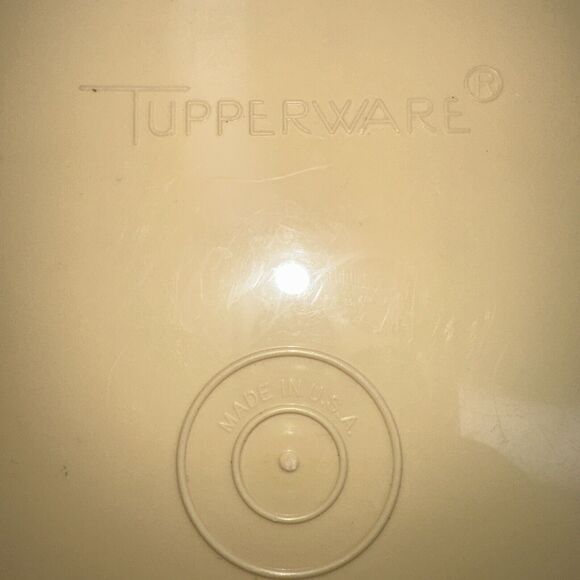Vintage Tupperware 813-3 Divided Snack & Sandwich Container W/Lid 814-4 Almond - Picture 7 of 11